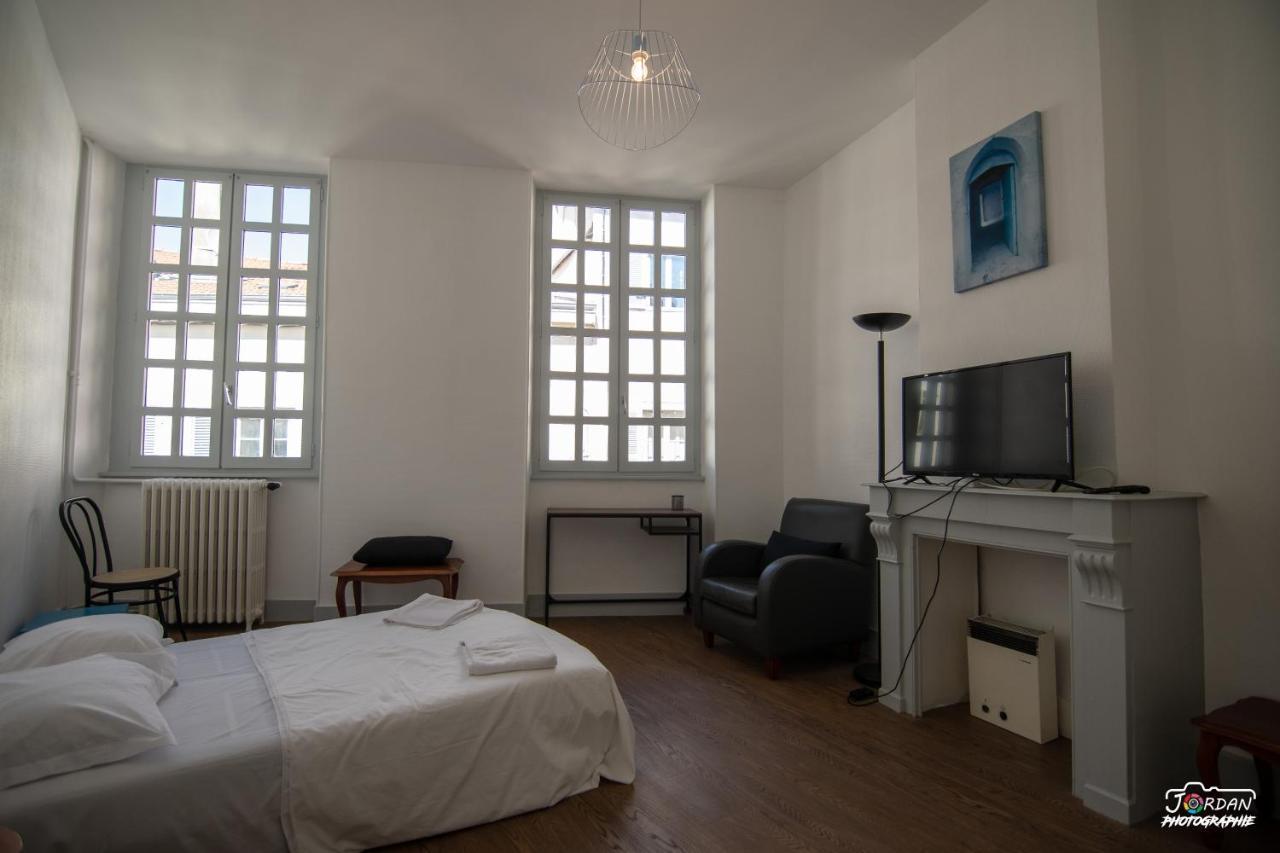 Hyper Centre - 3 Chambres - Gare - Wifi - Cosy Bourg-en-Bresse Exterior foto